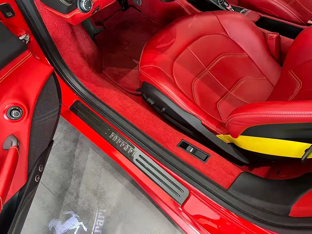 Ferrari 488 — миниатюра 3