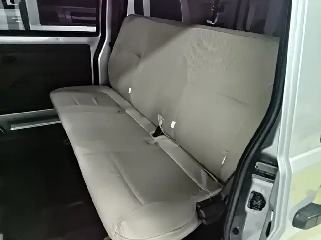 Wuling Rongguang S — миниатюра 17