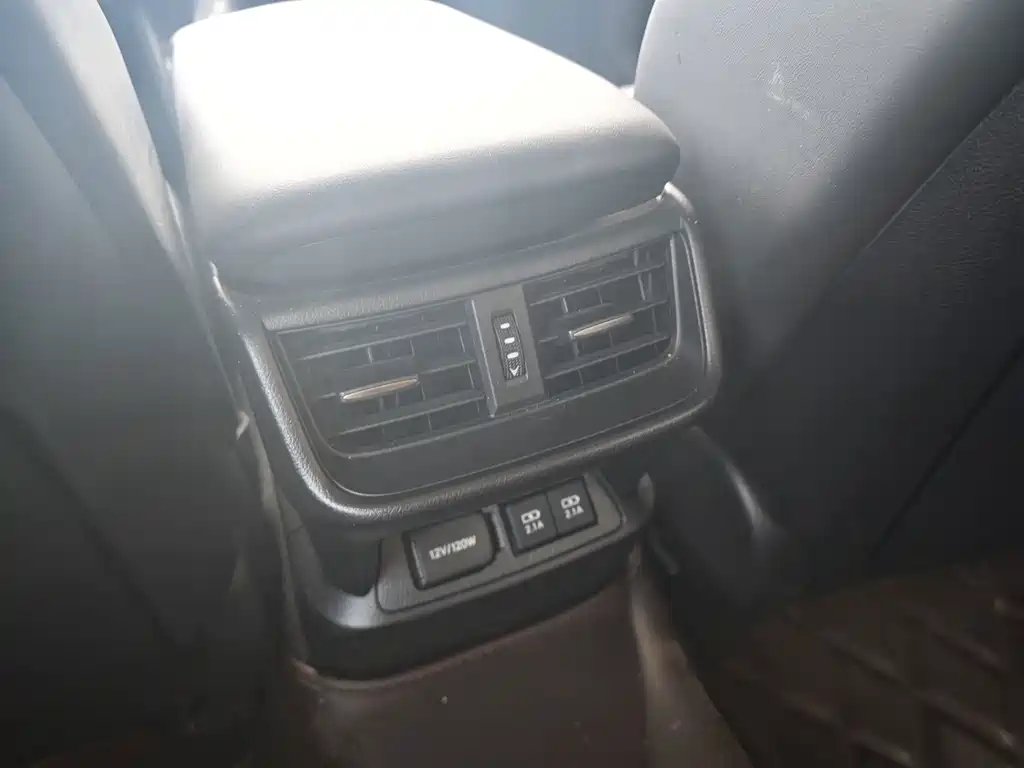 Lexus ES — миниатюра 17
