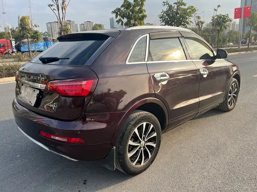 ZOTYE SR7