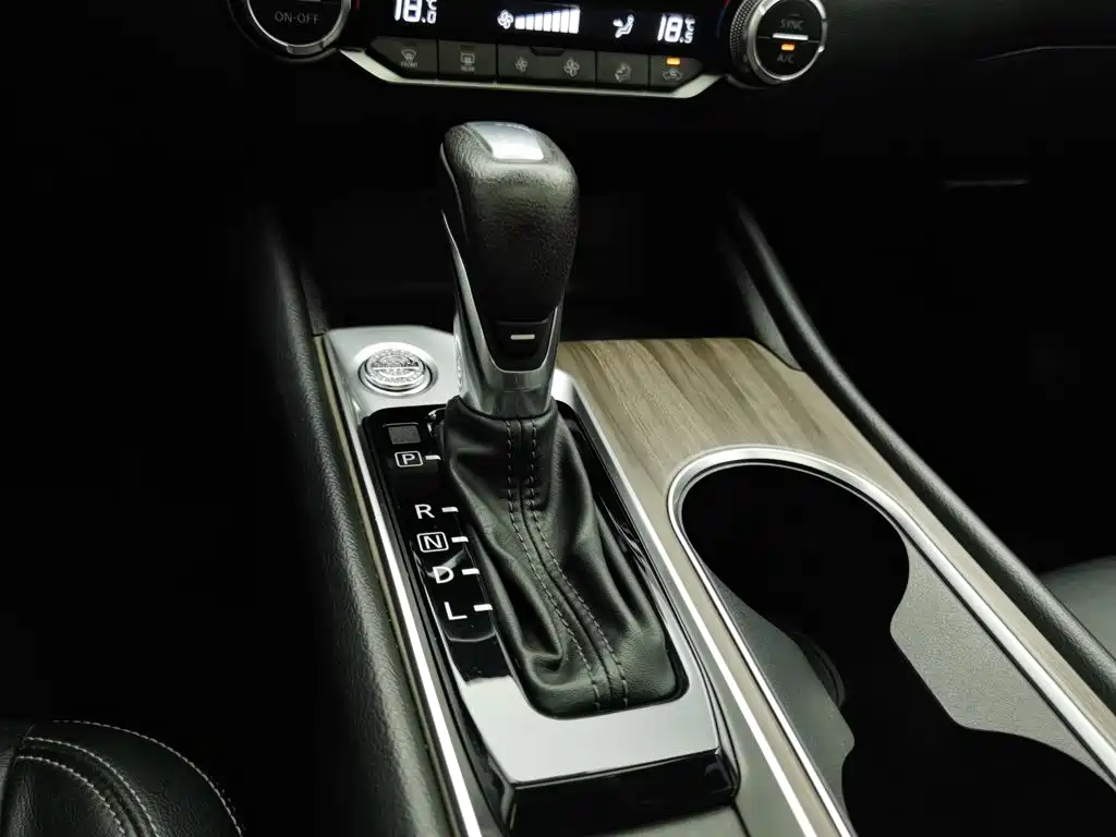 Nissan Teana — миниатюра 13