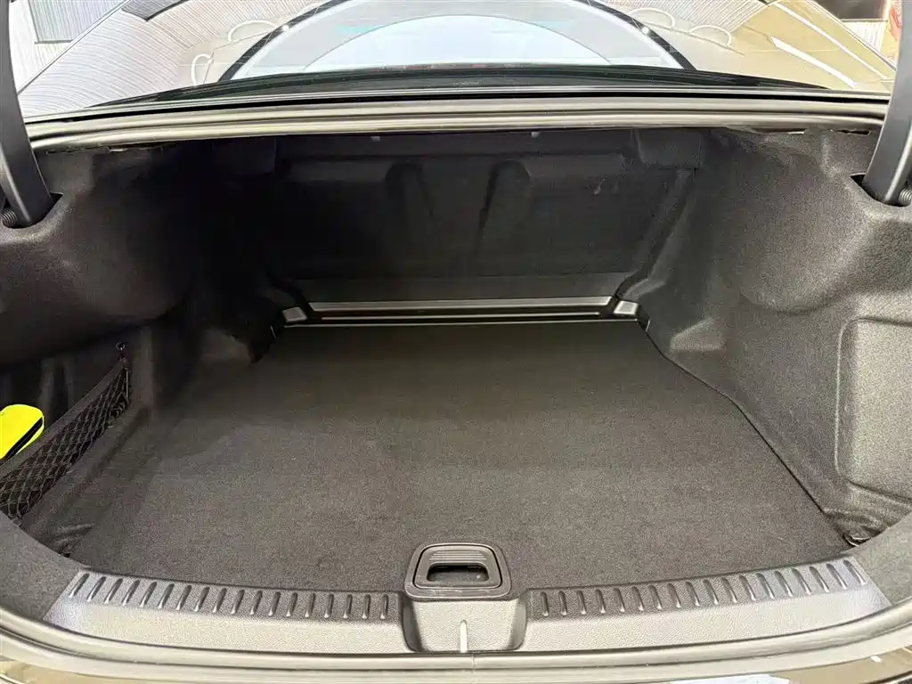 Mercedes-Benz E-Class E 2024 E 260 L