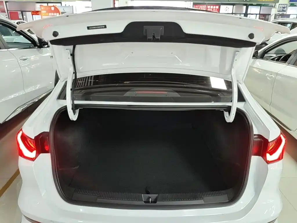Roewe i5 — миниатюра 19
