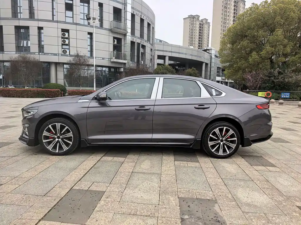 Geely Preface 2025 2.0TD