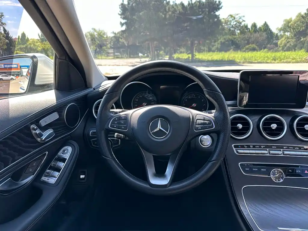 Mercedes-Benz C-Class — миниатюра 19