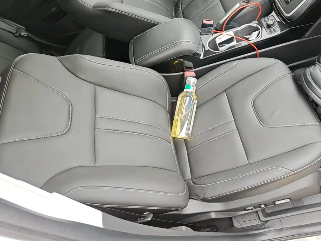 Ford Kuga — миниатюра 25
