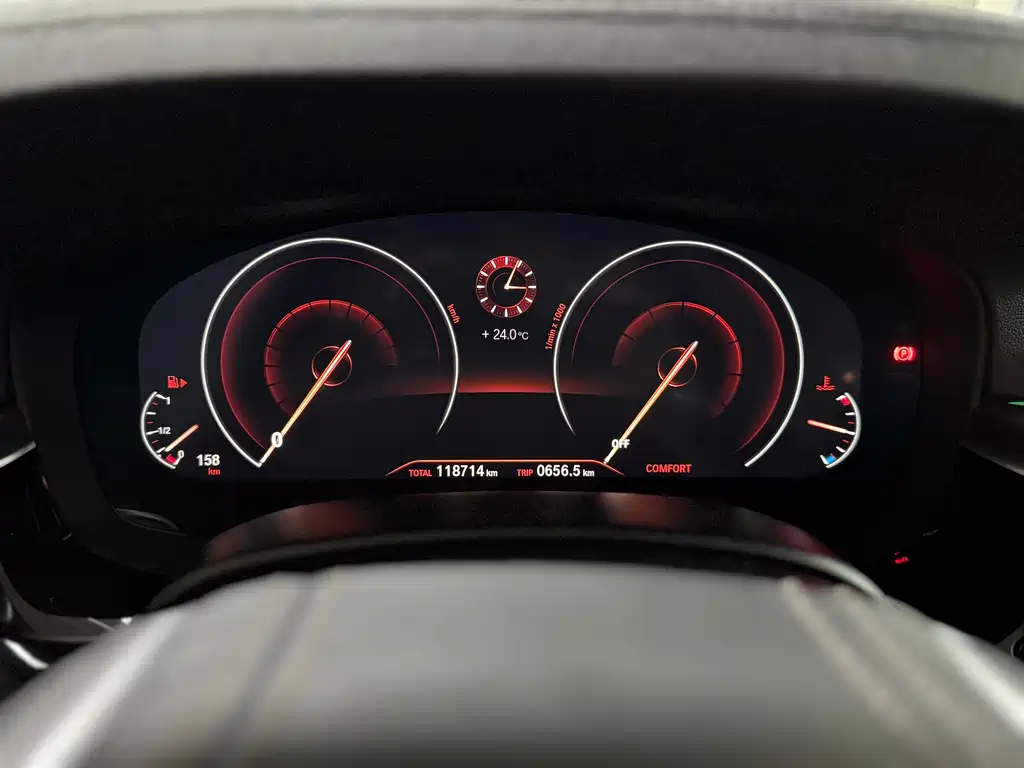 BMW 5 Series — миниатюра 22