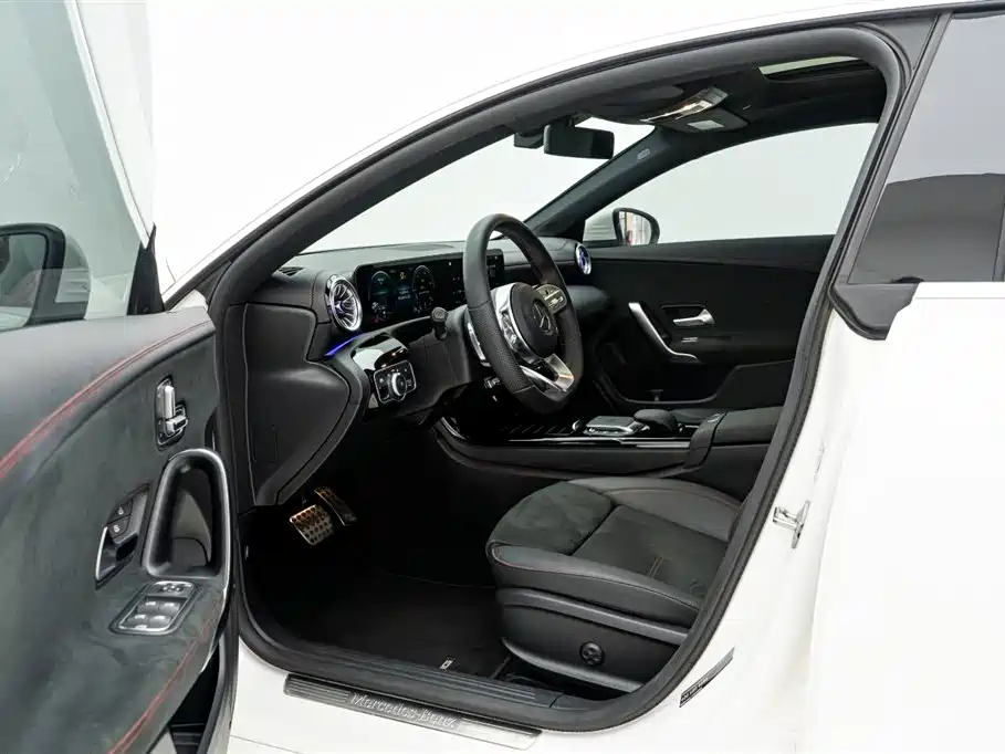Mercedes-Benz CLA (Import) CLA 200 Hunt Sports Car, фото 16
