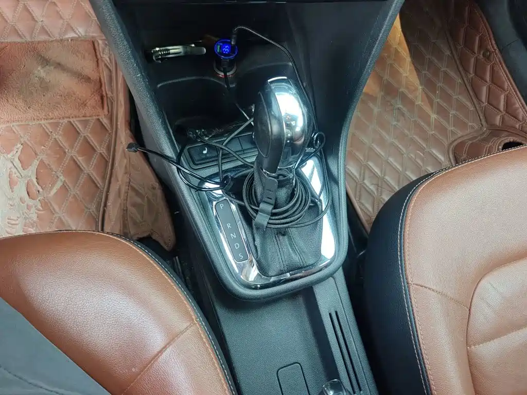 Volkswagen Santana — миниатюра 7