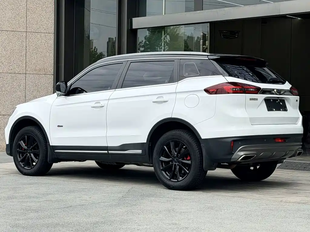 Geely Boyue — миниатюра 6