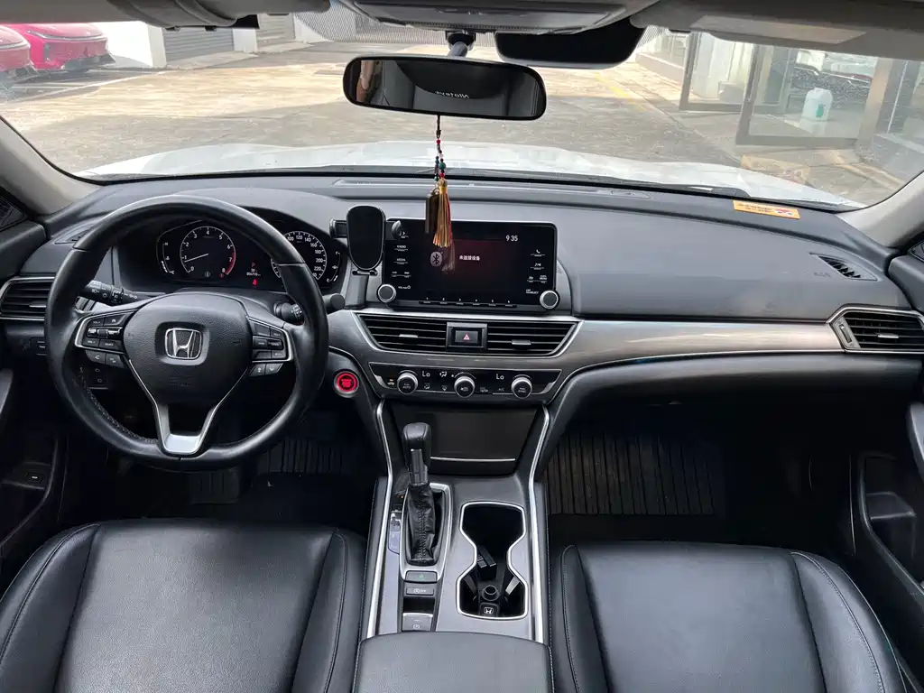 Honda Accord — миниатюра 7