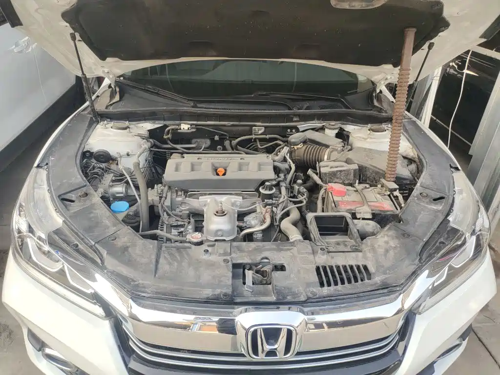 Honda Accord — миниатюра 20