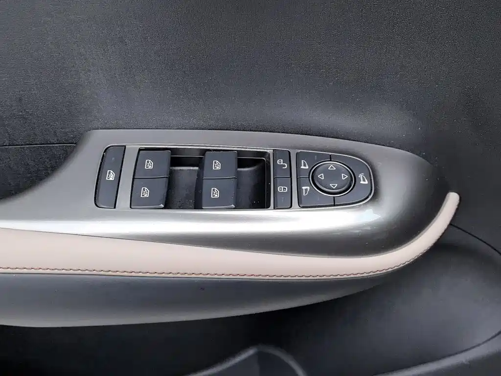 BYD Dolphin — миниатюра 9