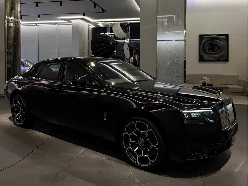 Rolls-Royce Ghost 2026 Black Badge