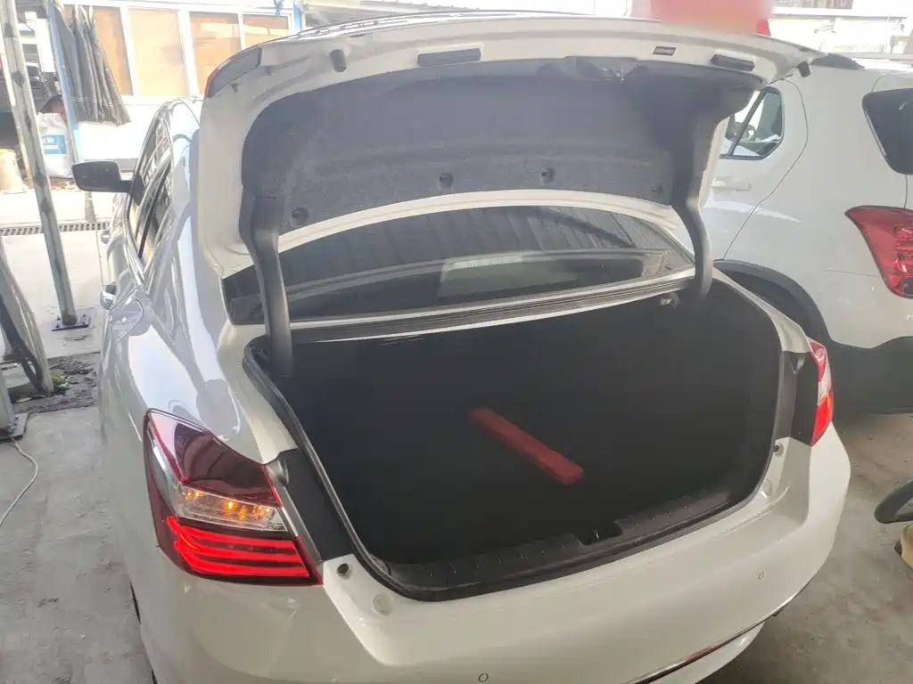 Honda Accord — миниатюра 19