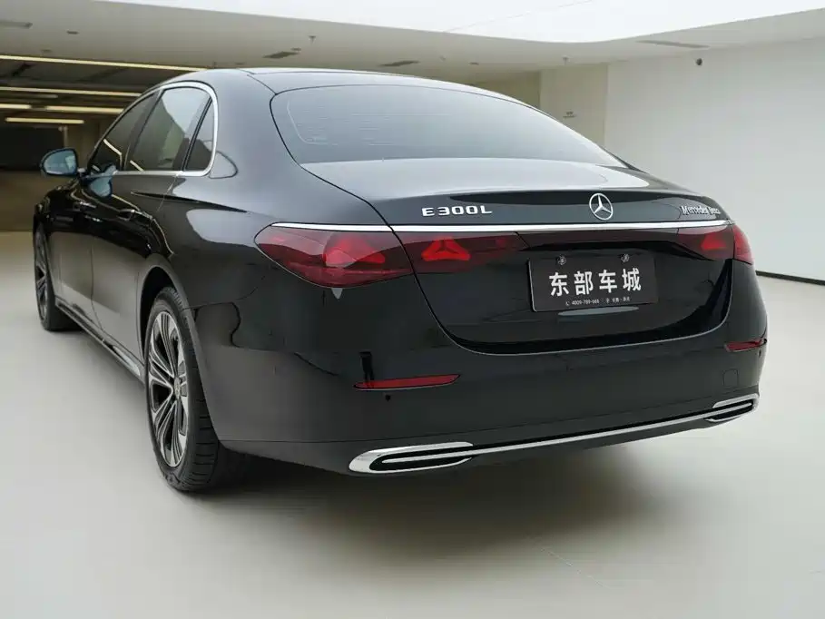 Mercedes-Benz E-Class — миниатюра 4