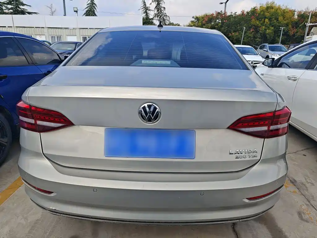Volkswagen Lavida — миниатюра 7