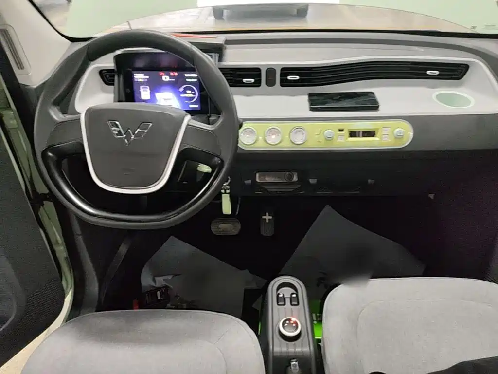 Wuling MINIEV — миниатюра 10