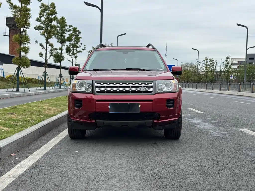 Land Rover 2 011 3.2L i6 SE