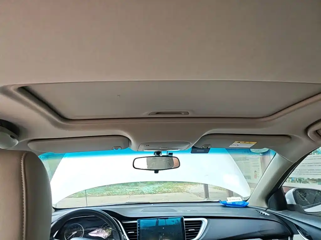 Buick Excelle — миниатюра 18