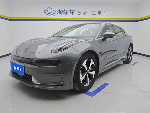 2022 Zeekr 001