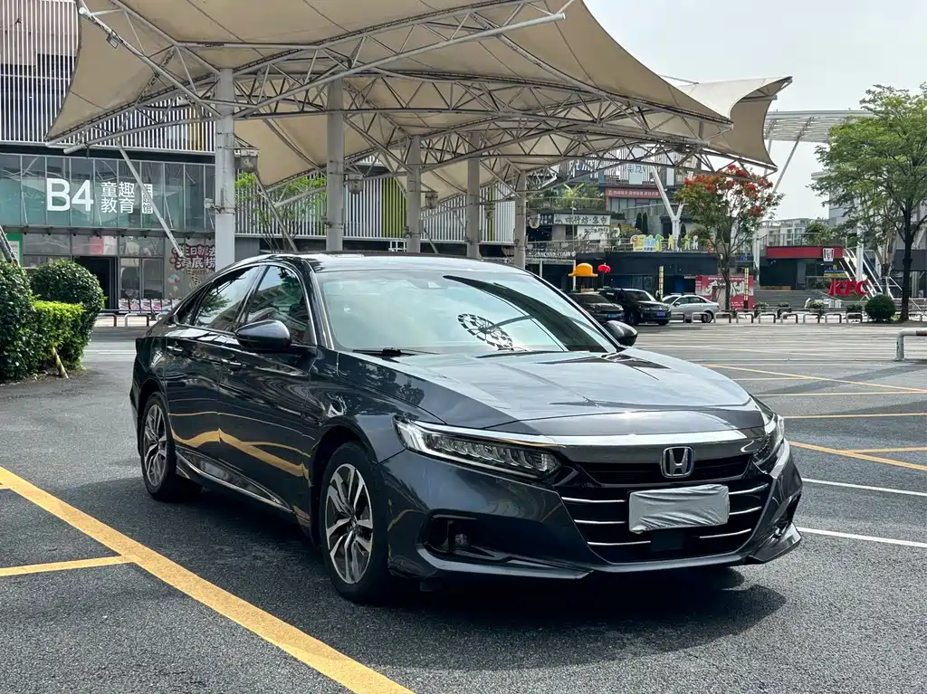 Honda Accord — миниатюра 9