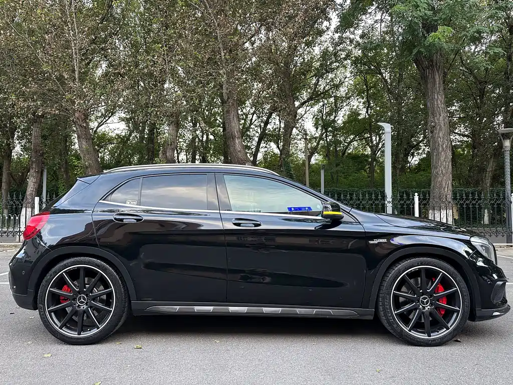 Mercedes-Benz GLA AMG — миниатюра 4