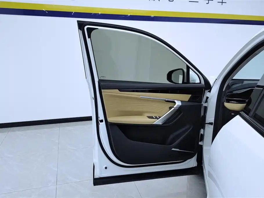 GEELY AUTOMOBILE BOYUE L