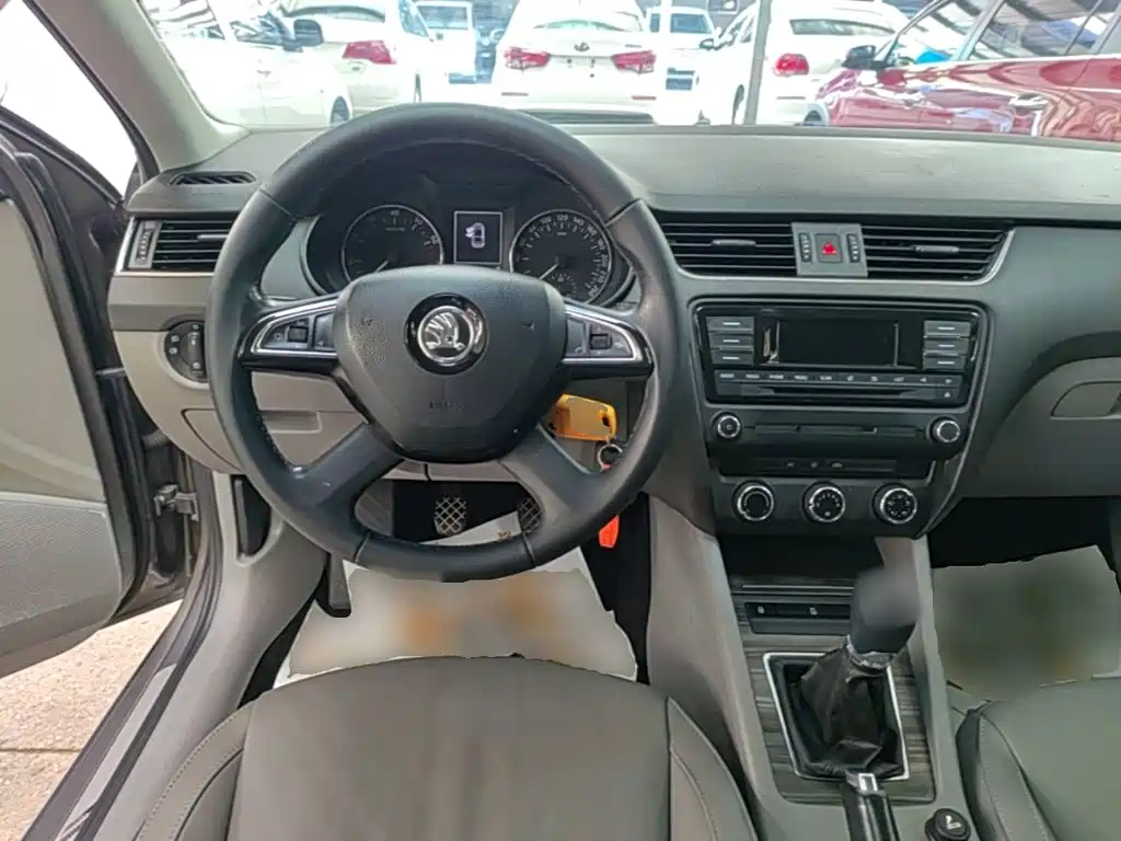 Skoda Octavia — миниатюра 11