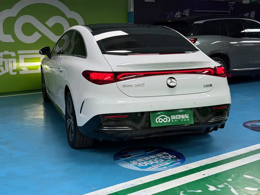 Mercedes-Benz EQE — миниатюра 21