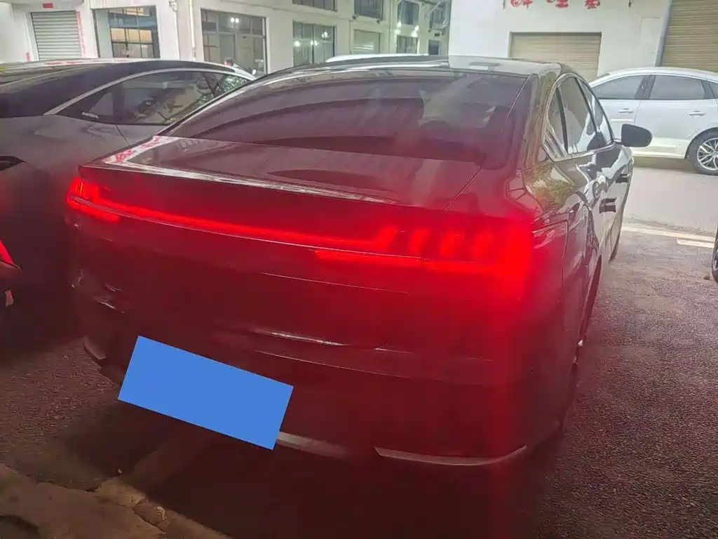 BYD Han — миниатюра 10