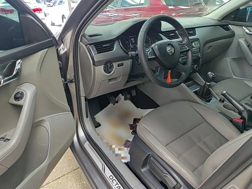 Skoda Octavia — миниатюра 16