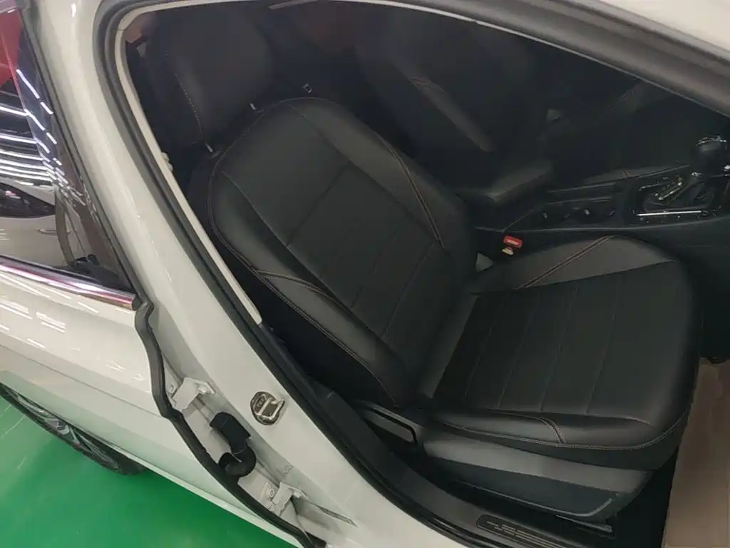 Volkswagen Bora — миниатюра 25