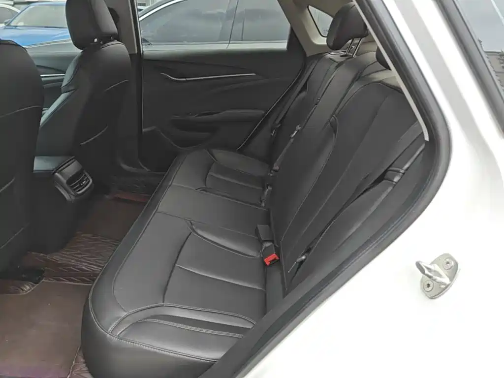 Buick Excelle — миниатюра 17