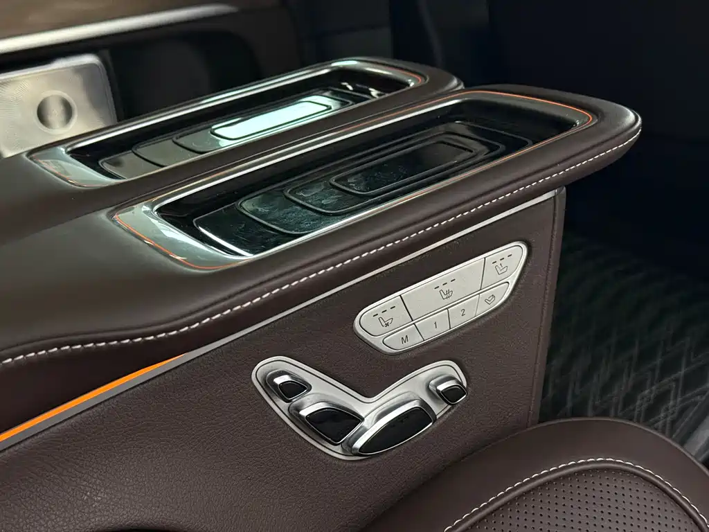 Mercedes-Benz V-Class — миниатюра 14