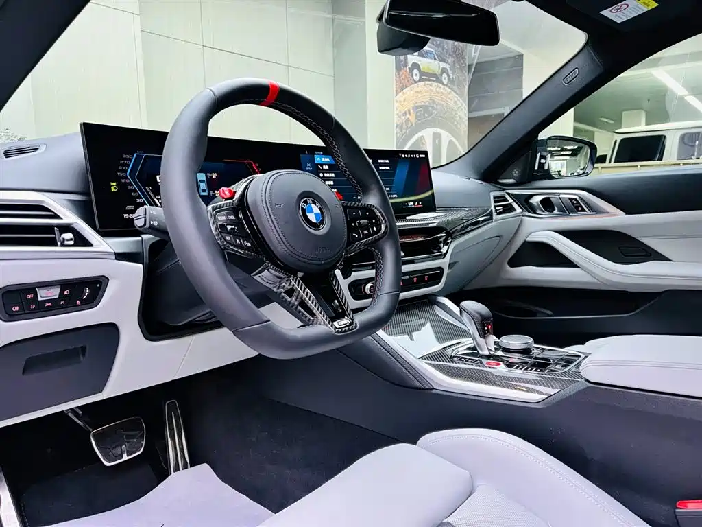 BMW M4 2024 M4 M xDrive