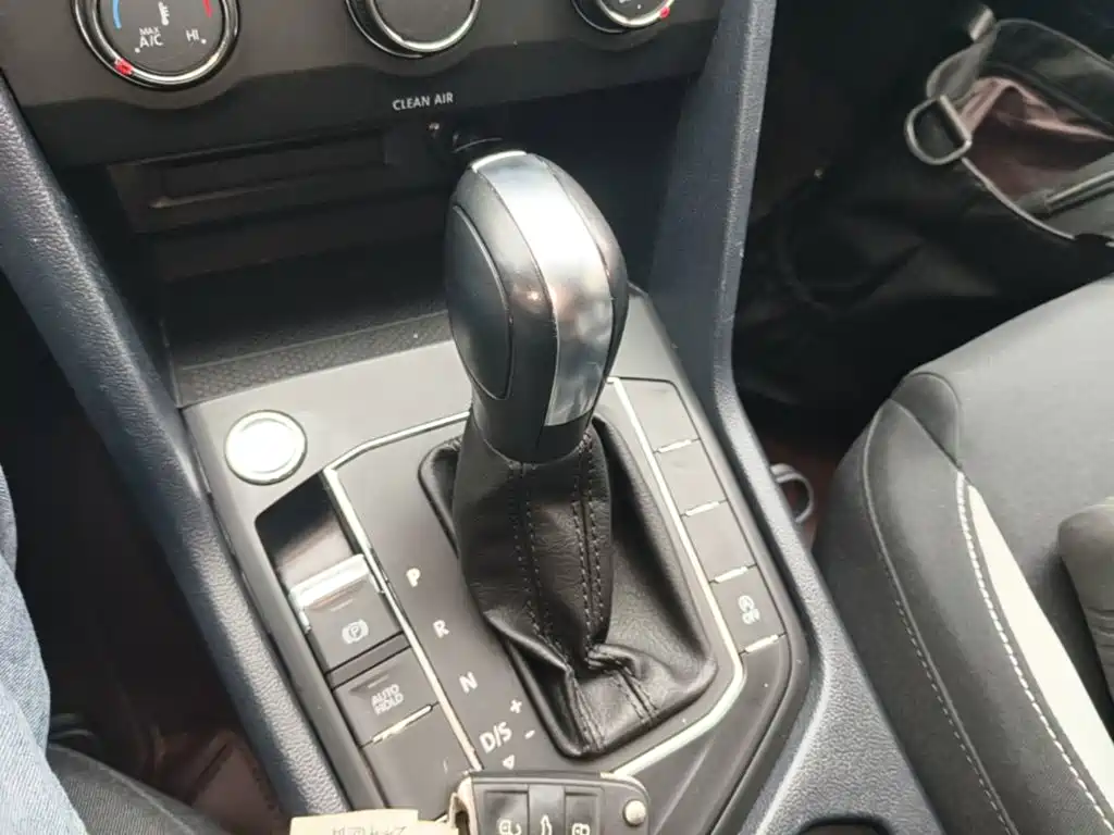 Volkswagen Tharu — миниатюра 14