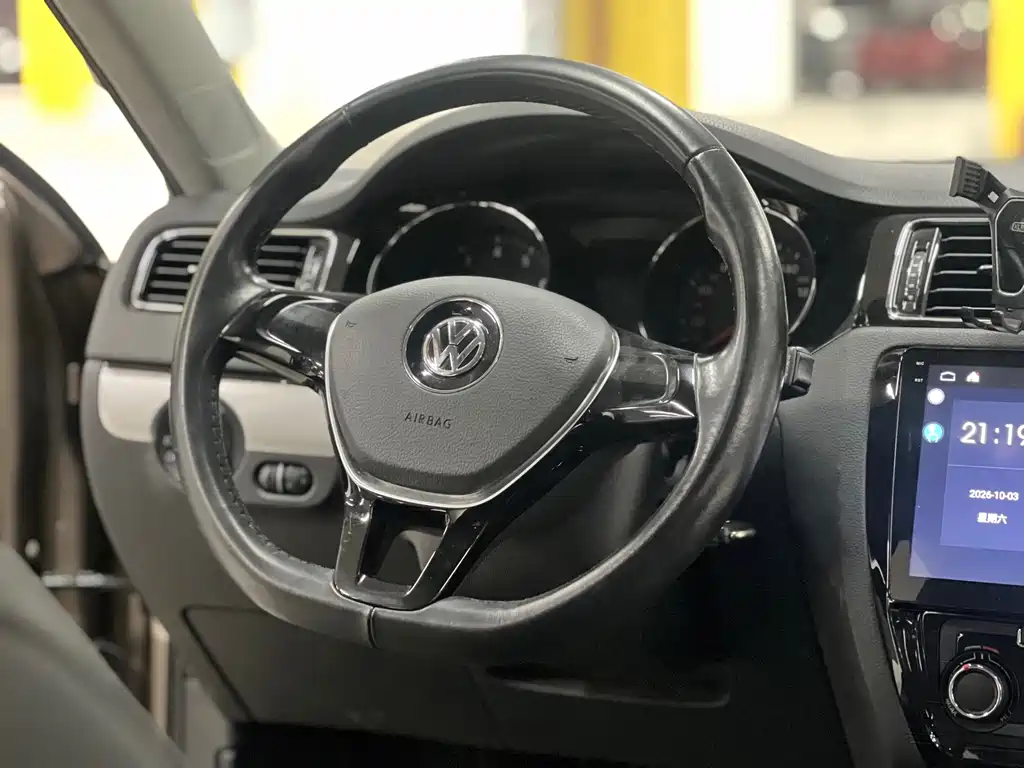 Volkswagen Sagitar — миниатюра 11