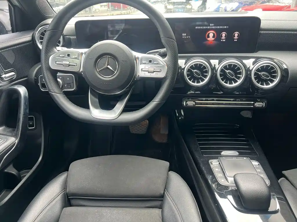 Mercedes-Benz A-Class — миниатюра 9