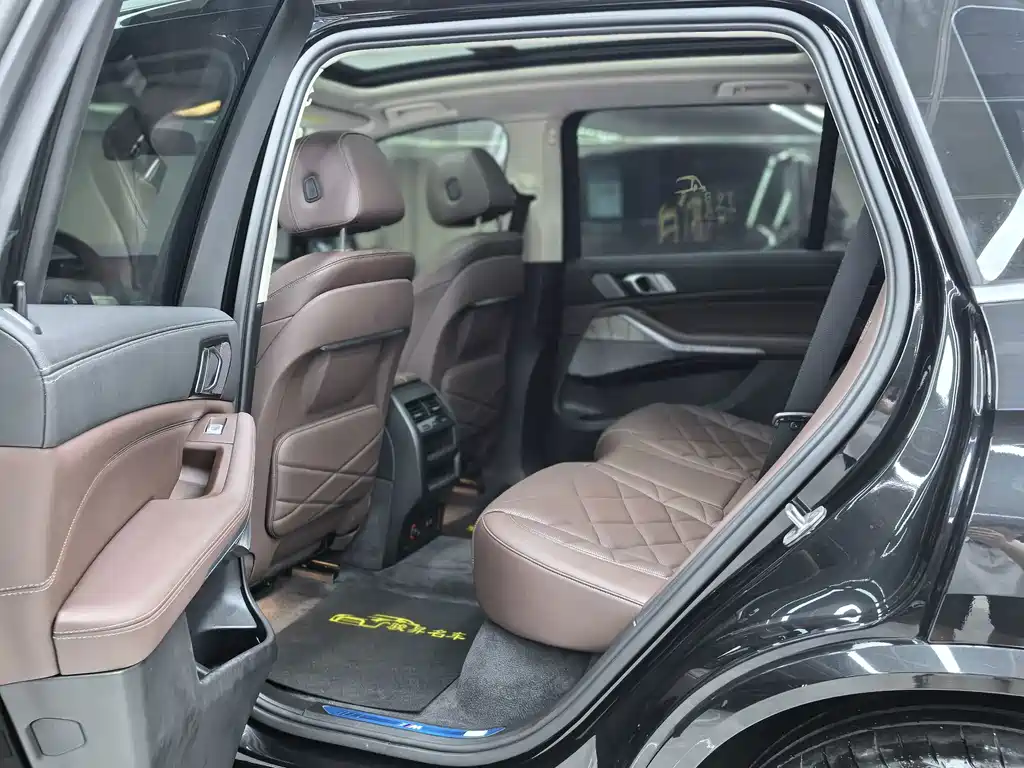 BMW X5 — миниатюра 11