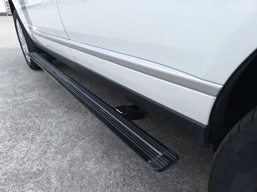 Land Rover Range Rover — миниатюра 24