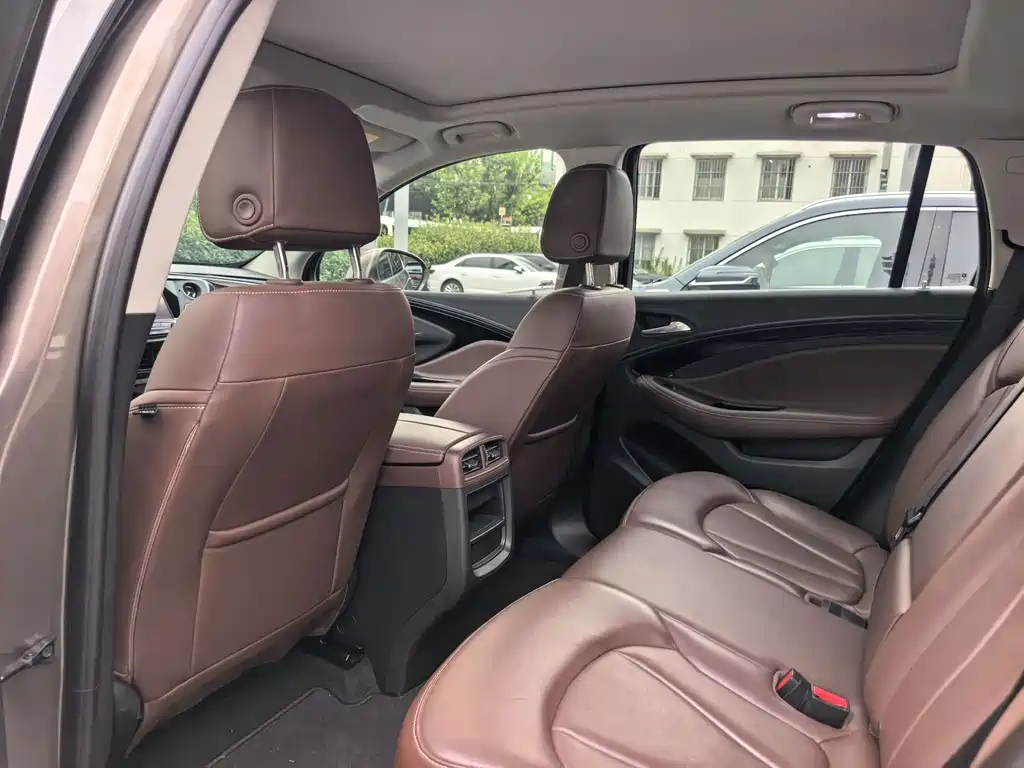Buick Envision Plus — миниатюра 13