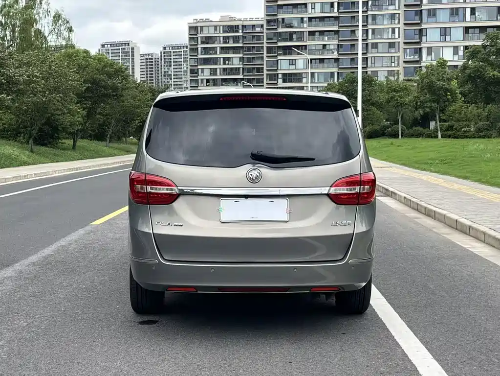 Buick GL8 — миниатюра 4