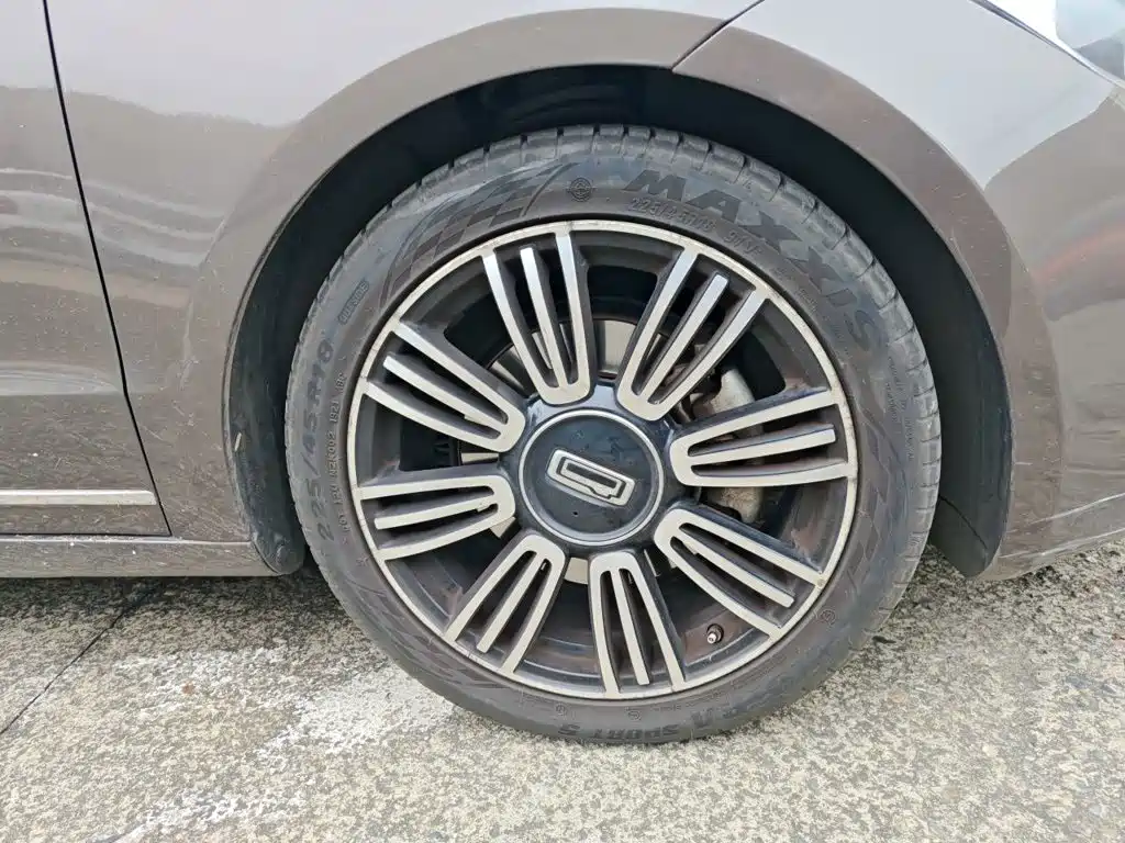 Qoros Qoros 3 — миниатюра 9