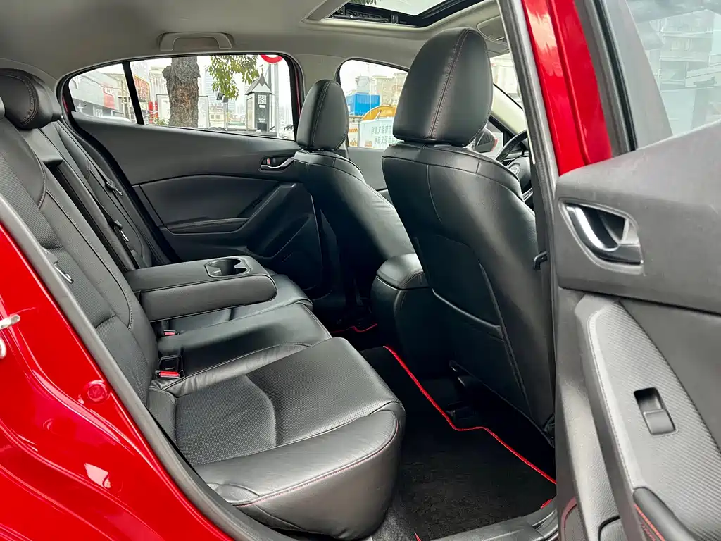 Mazda 3 Axela — миниатюра 14