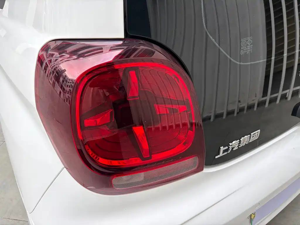 Roewe Clever — миниатюра 12