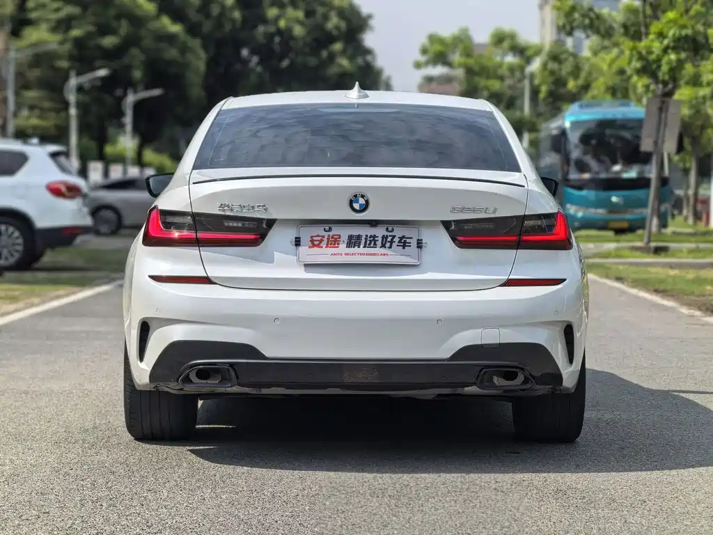 BMW 3 Series 3 2022 325i M Sport