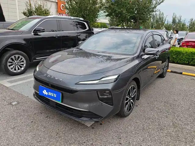 2025 Roewe D6