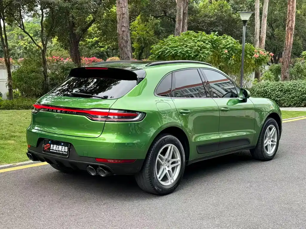 Porsche Macan — миниатюра 16