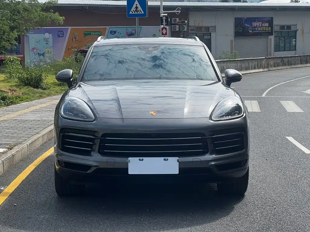 PORSCHE CAYENNE